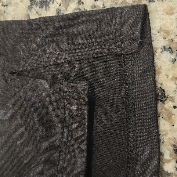 JUICY COUTURE BLACK RHINESTONE AND LOGO 3/4 SLEEVE AND PANTS SLEEPSET. SIZE 1X. - Picture 7 of 15